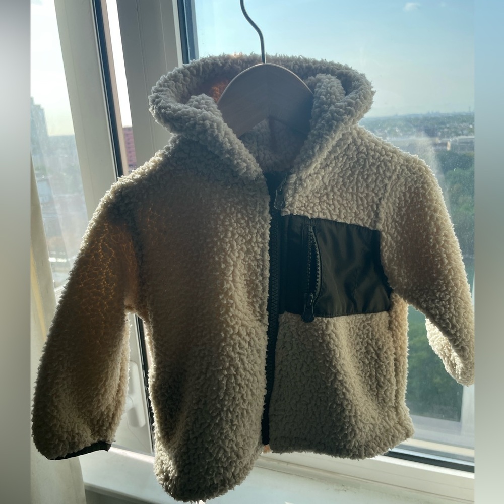 Gap zip-up hoodie for toddler 12-18 mo